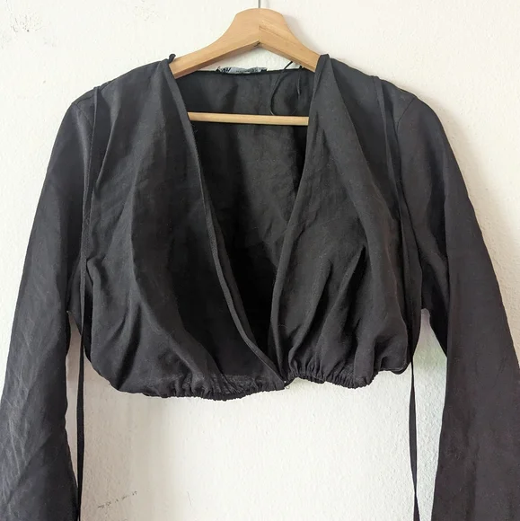 Zara Surplice Cropped Shirt - Picture 3 of 8